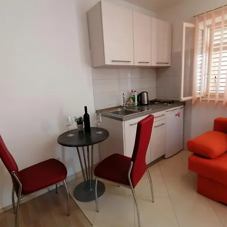 Apartments Gojak Makarska Exterior photo