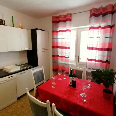 Apartments Gojak Makarska Exterior photo