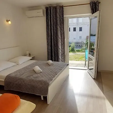Apartments Gojak Makarska Exterior photo